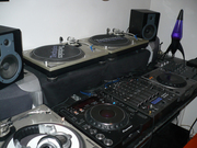 For Sale: Brand New 2x Pioneer CDJ-1000MK3 & 1x DJM-800 DJ Mixer Packa